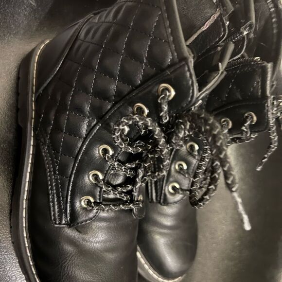 STEVE MADDEN  Combat Boots  Side Zip Laces sz 2 - Picture 3 of 10